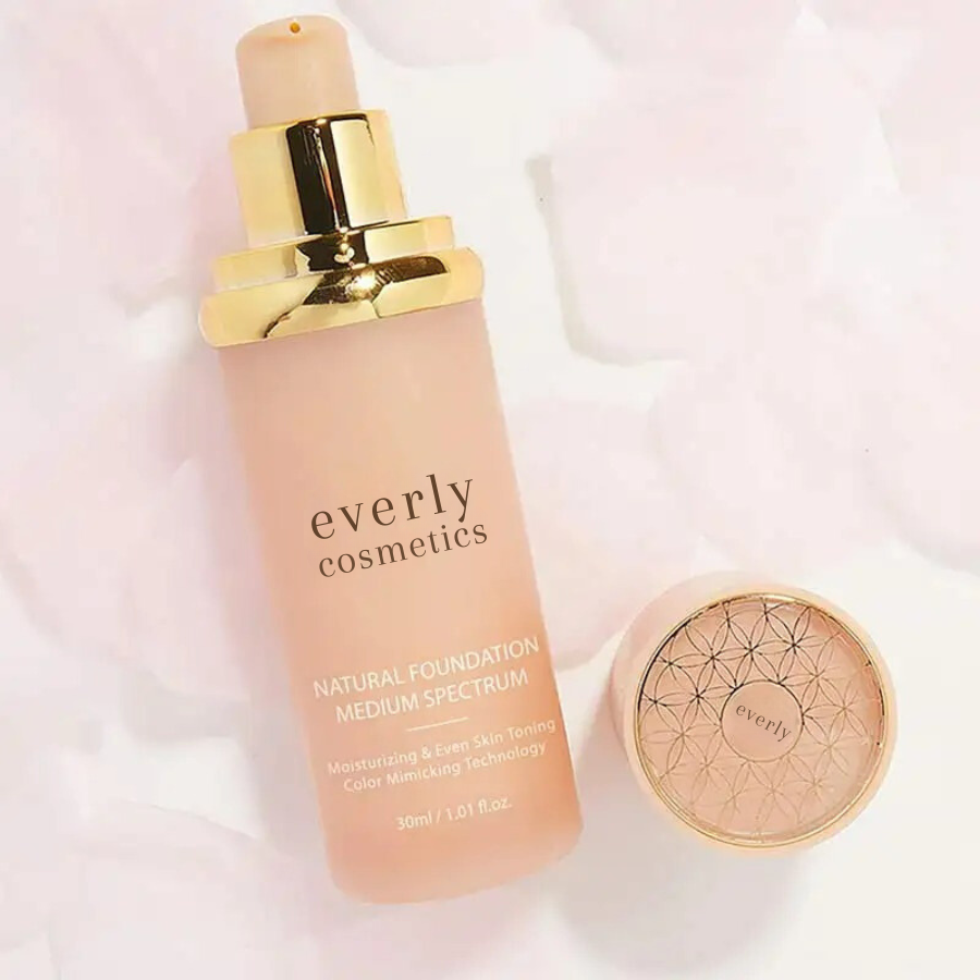 Everly 4-in-1 Foundation